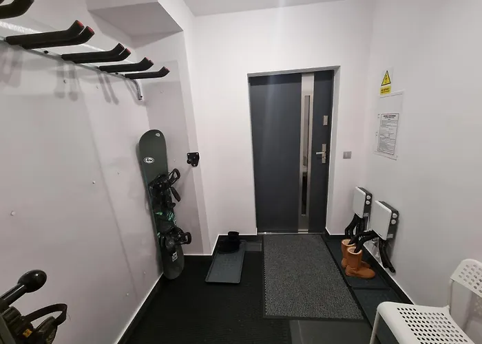 Snow Queen 斯克拉斯卡波伦巴