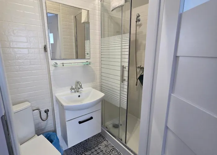 Snow Queen 招待所 斯克拉斯卡波伦巴